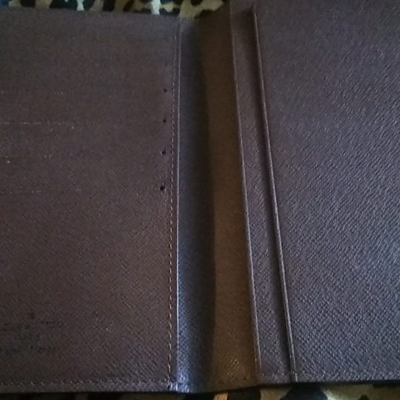 Authentic/ real Louis Vuitton wallet - Picture 3 of 3